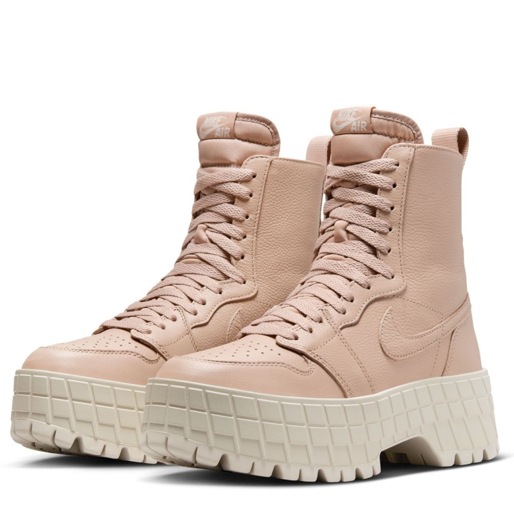 Nike Women's Beige Lace-Up Platform Boots